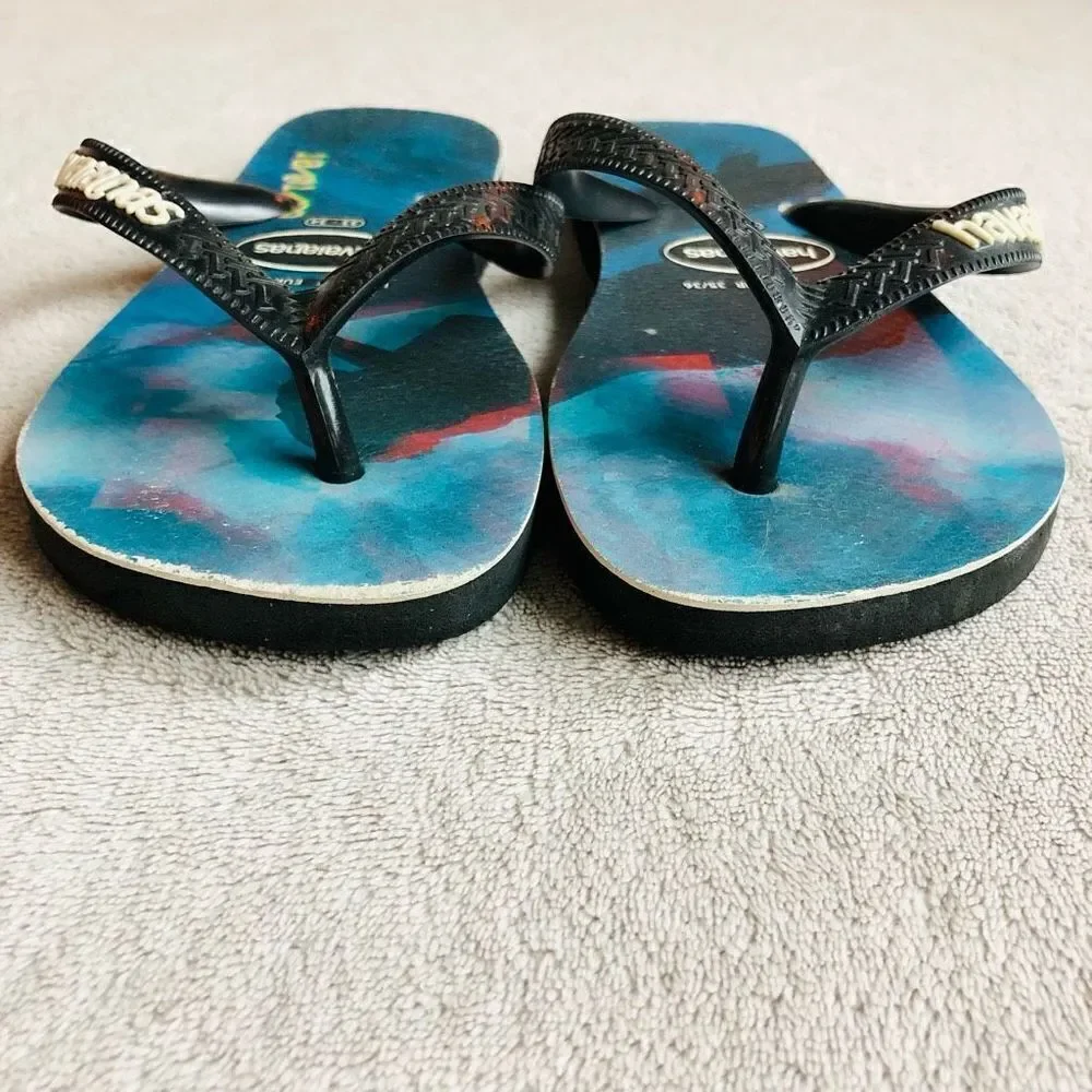 Havaianas Kids Top Photo Print Surfer Graphic Flip Flops